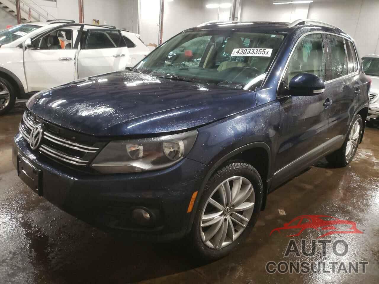 VOLKSWAGEN TIGUAN 2015 - WVGBV7AX4FW508746