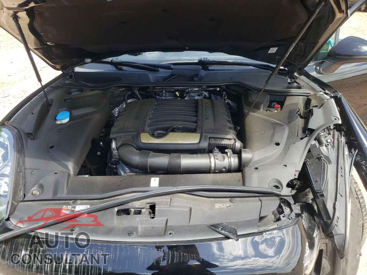 PORSCHE CAYENNE 2016 - WP1AA2A22GKA15948