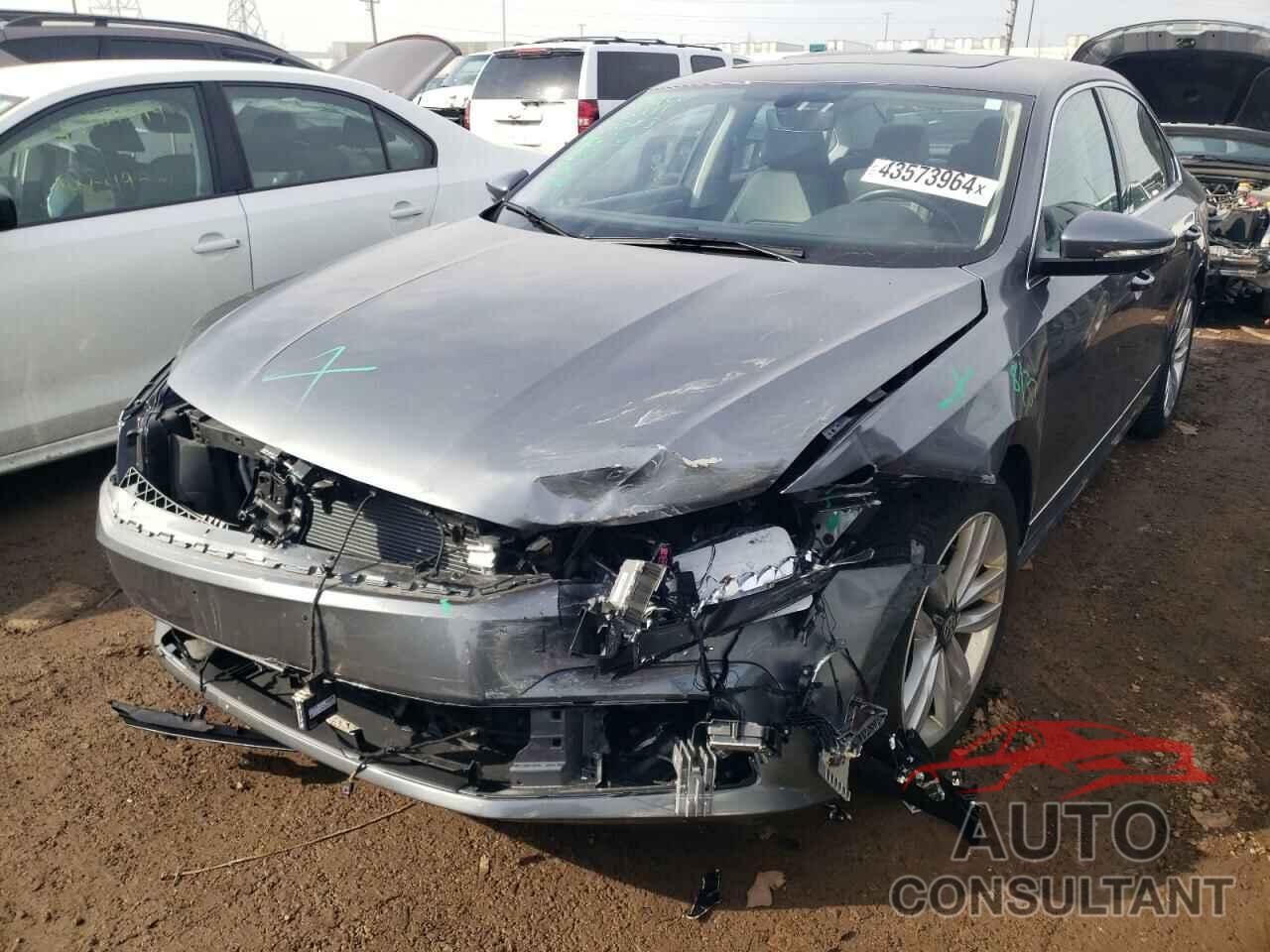 VOLKSWAGEN PASSAT 2017 - 1VWGT7A31HC076289