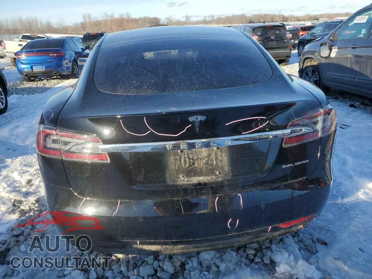 TESLA MODEL S 2021 - 5YJSA1E2XMF426825