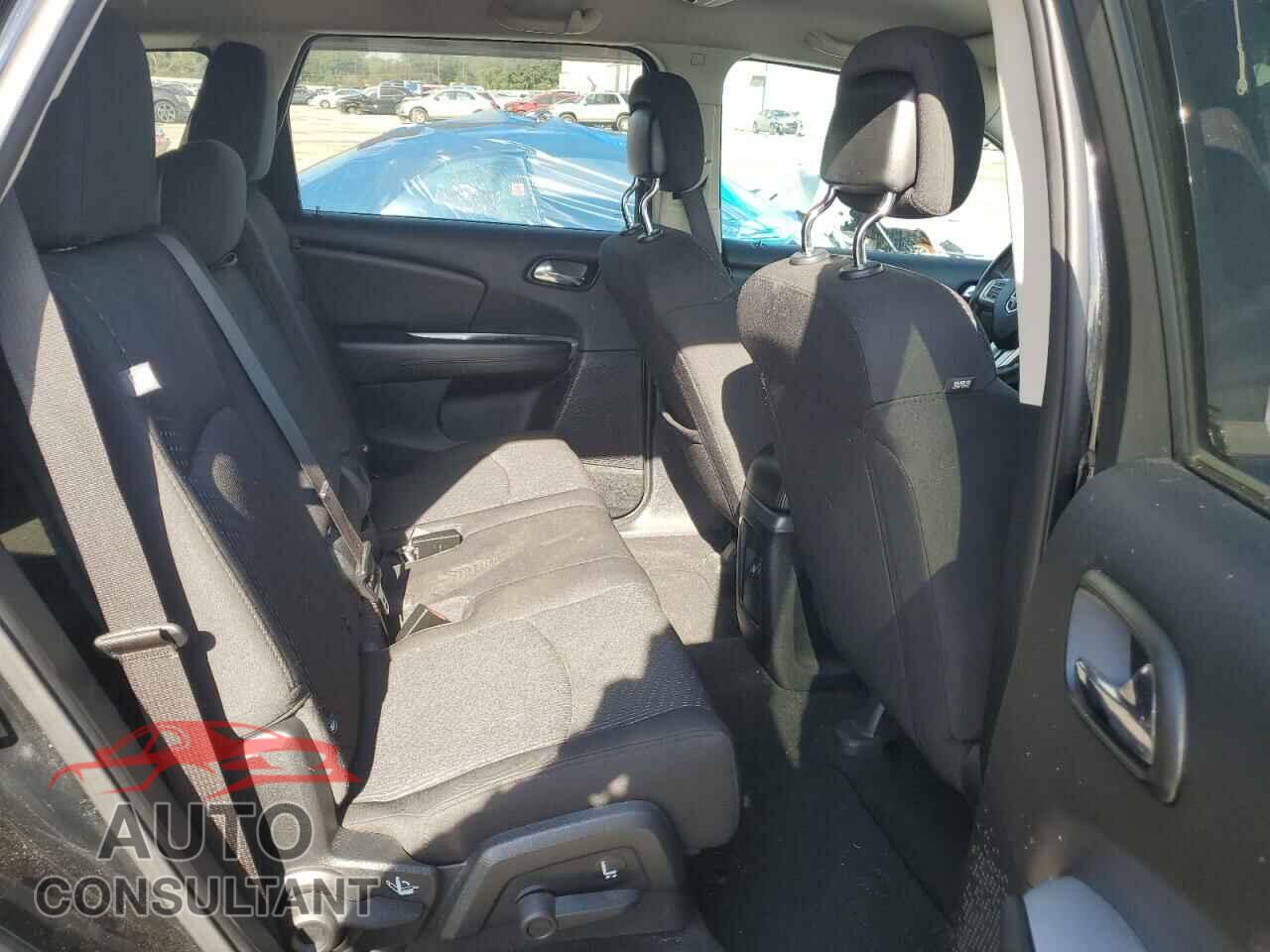 DODGE JOURNEY 2017 - 3C4PDCBB8HT676424