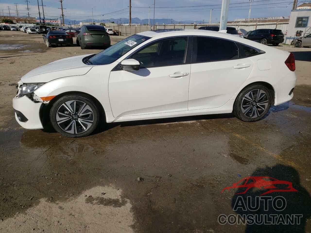 HONDA CIVIC 2018 - JHMFC1F77JX008776