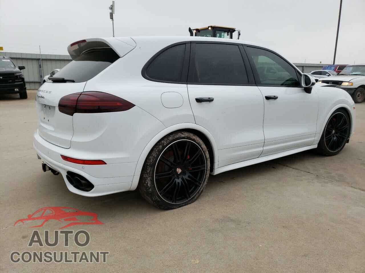 PORSCHE CAYENNE 2018 - WP1AC2A2XJLA85256