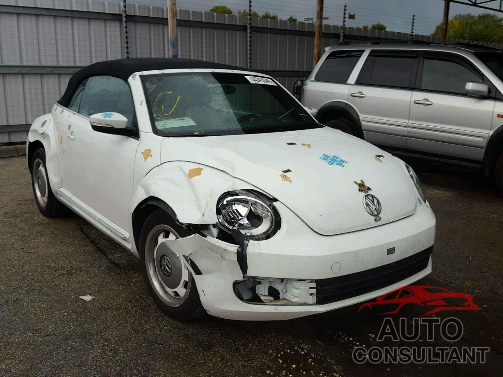 VOLKSWAGEN BEETLE 2015 - 3VW517AT7FM810264