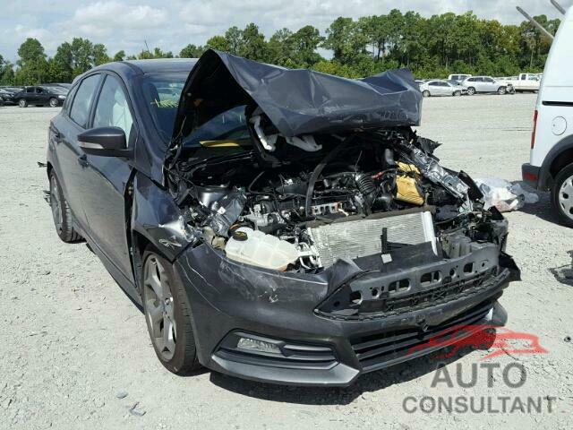 FORD FOCUS 2017 - 1FADP3L94HL341748