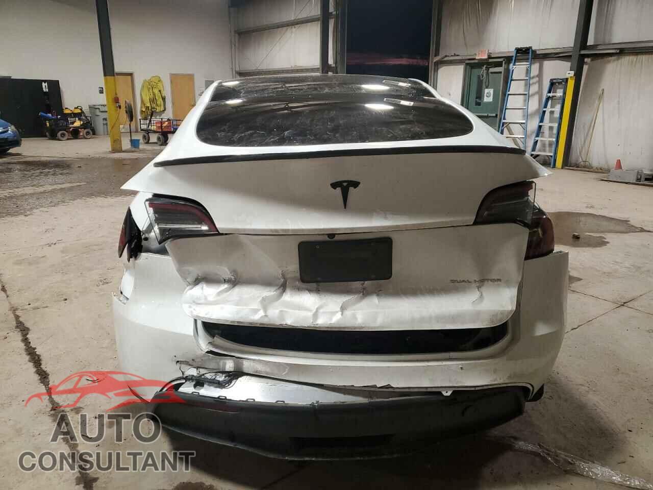 TESLA MODEL Y 2023 - 7SAYGDEE7PF699992