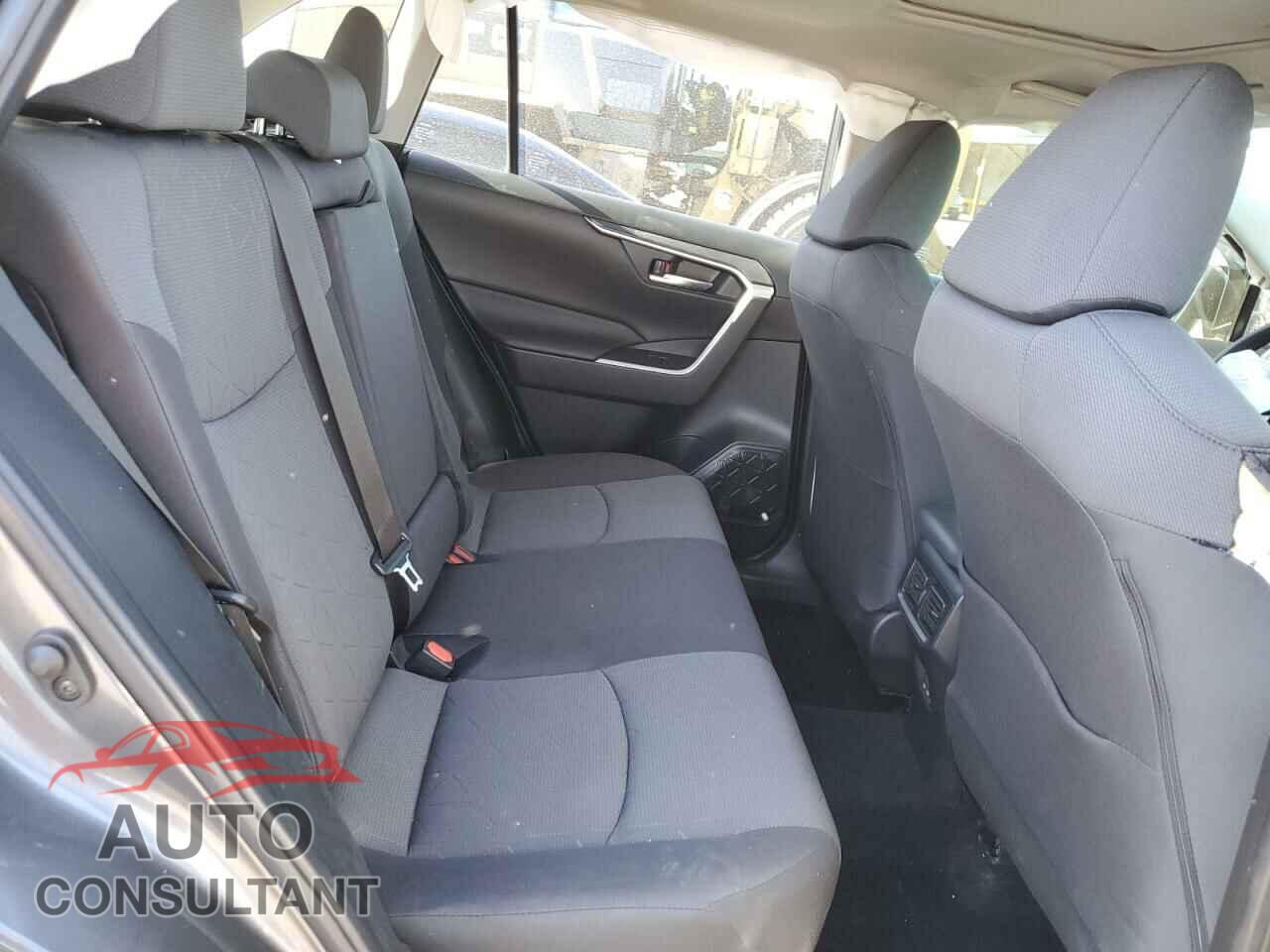 TOYOTA RAV4 2023 - JTMP1RFV1PD094881