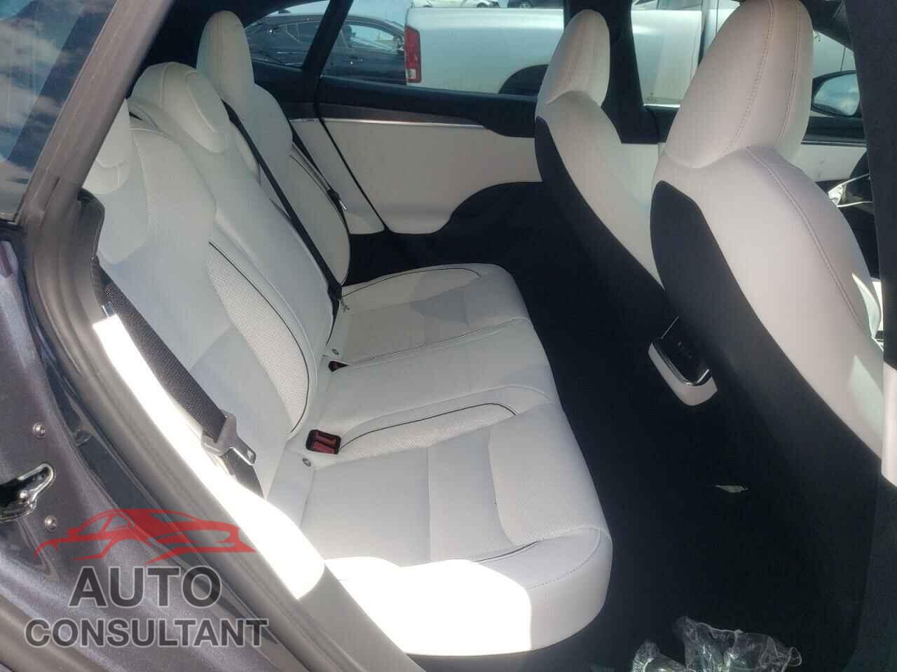 TESLA MODEL S 2021 - 5YJSA1E65MF453112