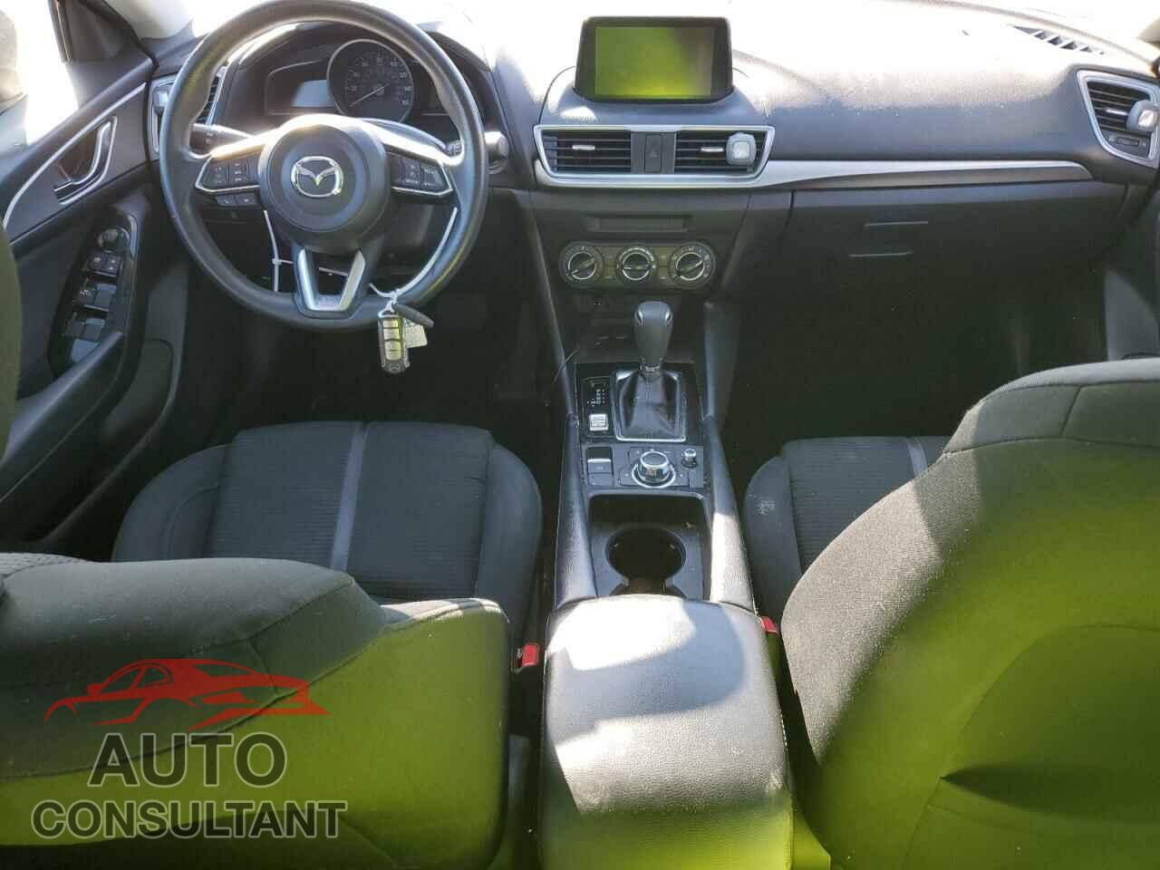 MAZDA 3 2017 - 3MZBN1U79HM133188