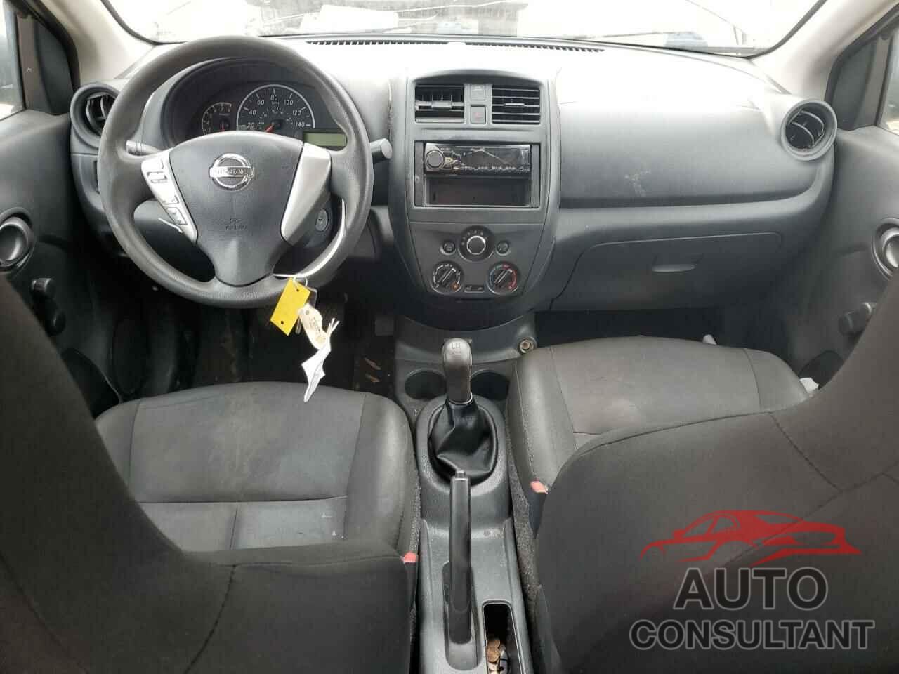 NISSAN VERSA 2017 - 3N1CN7AP3HL851195