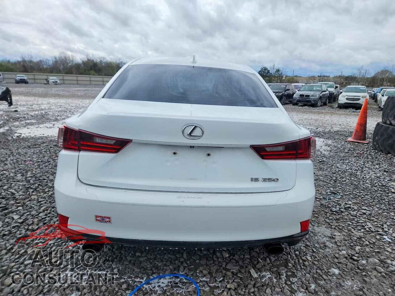 LEXUS IS 2014 - JTHBF1D23E5020535