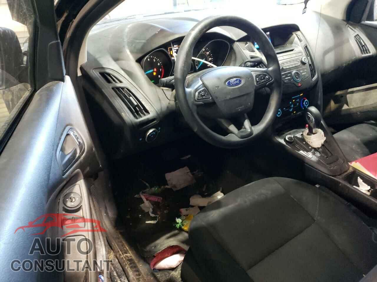 FORD FOCUS 2017 - 1FADP3E22HL228686
