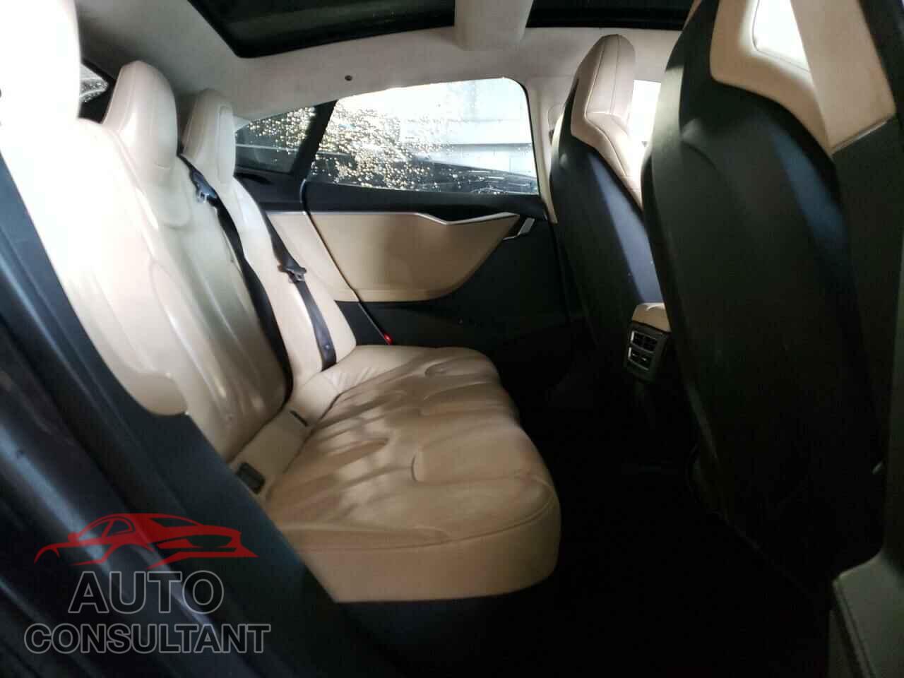 TESLA MODEL S 2015 - 5YJSA1S26FF096544