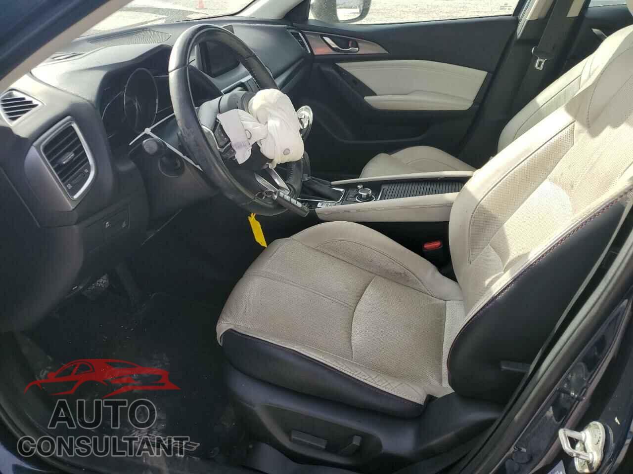 MAZDA 3 2017 - 3MZBN1W32HM141742