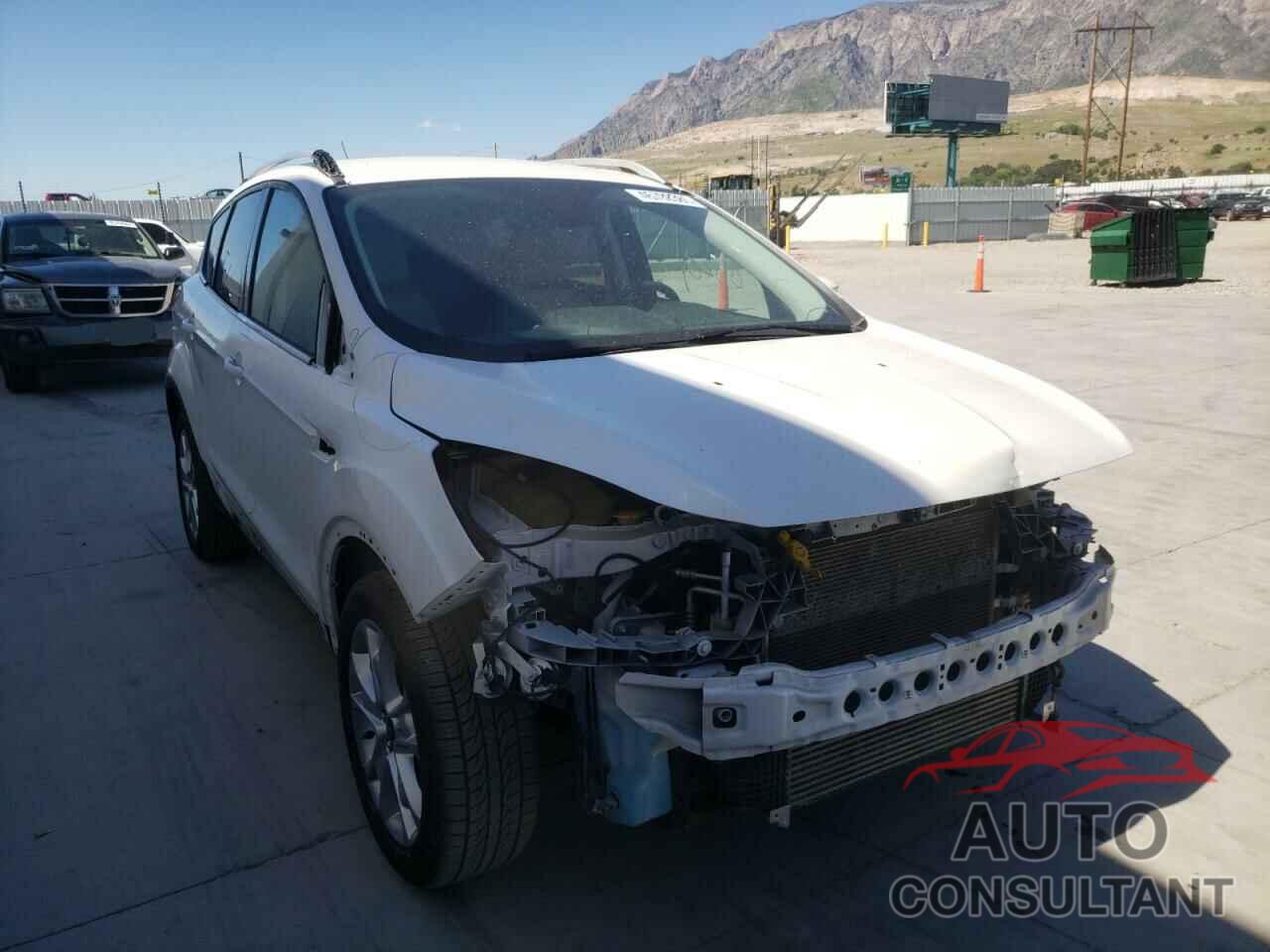 FORD ESCAPE 2016 - 1FMCU9J9XGUA53127