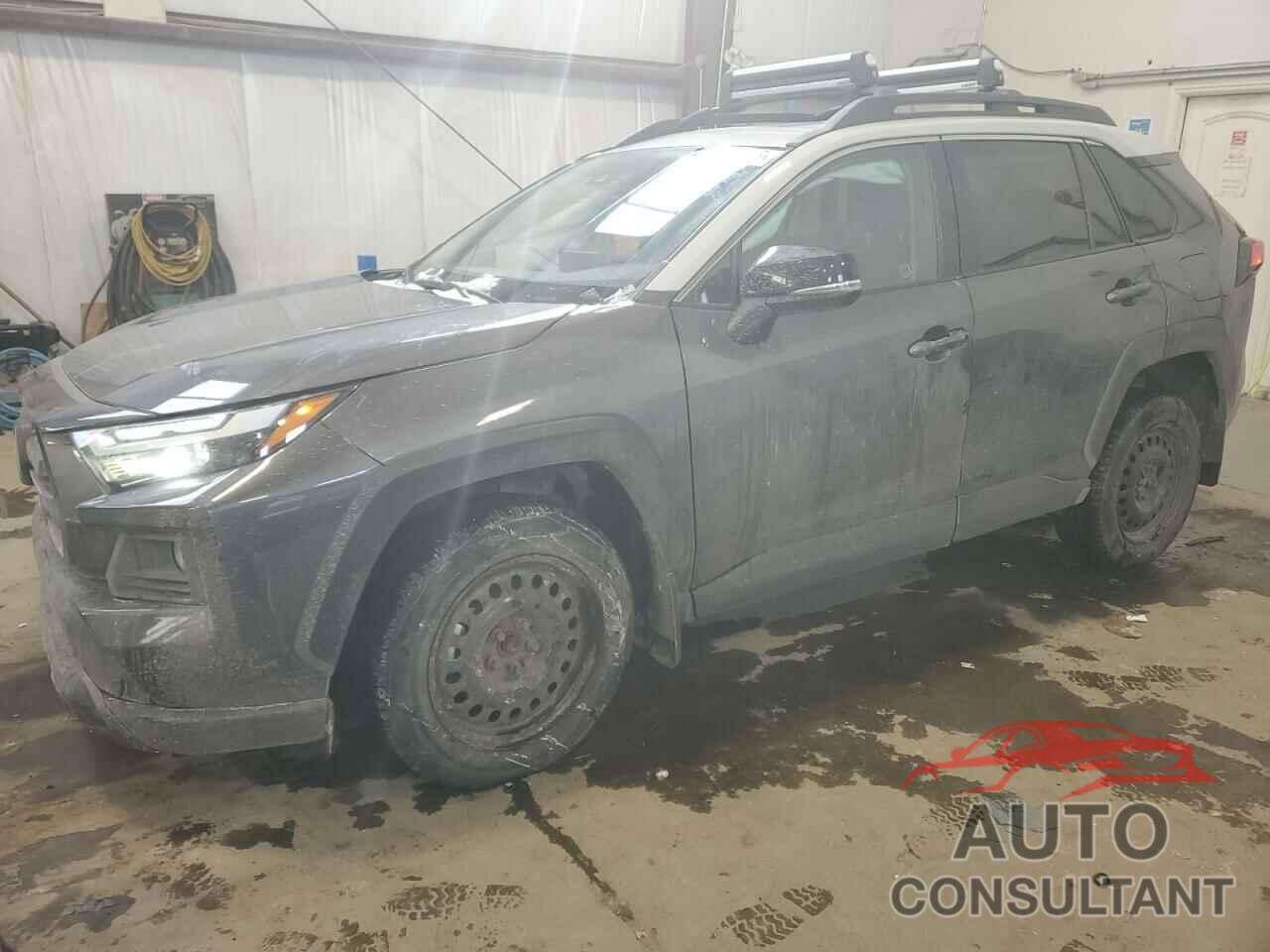 TOYOTA RAV4 2022 - 2T3J1RFV5NW267582