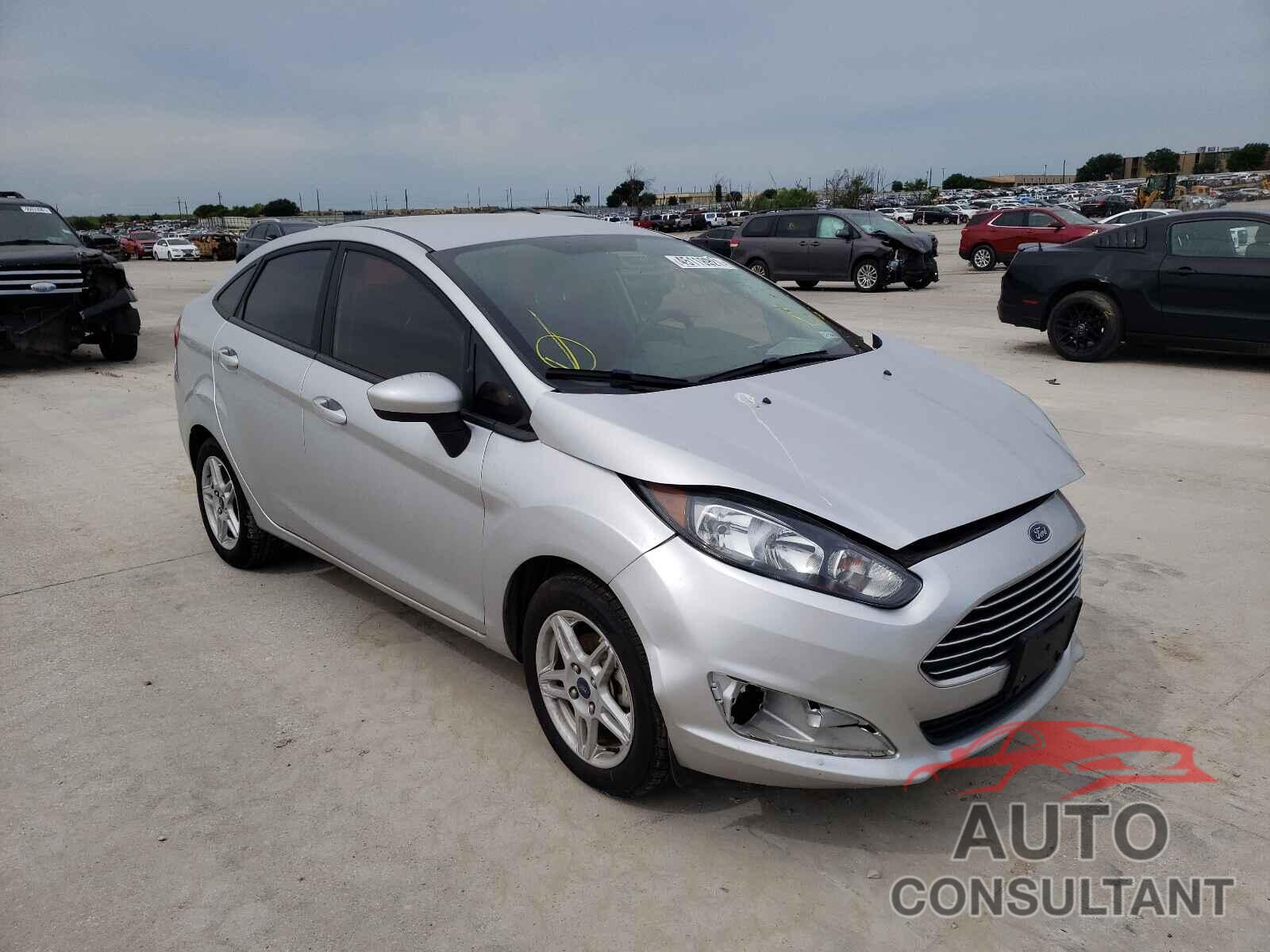 FORD FIESTA 2018 - 3FADP4BJ5JM123534