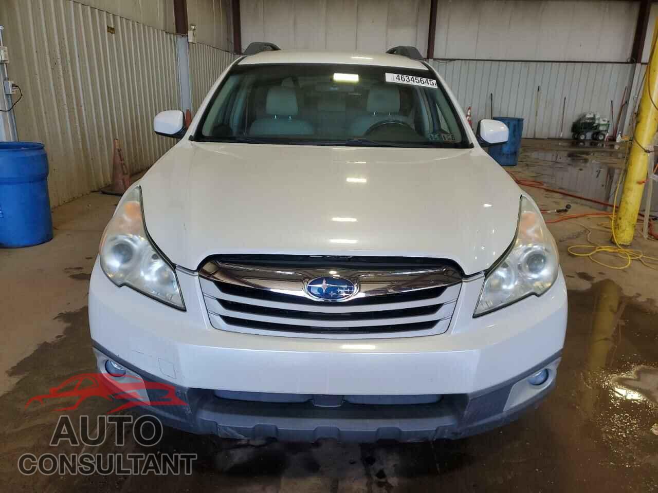 SUBARU OUTBACK 2011 - 4S4BRBCC7B1366949