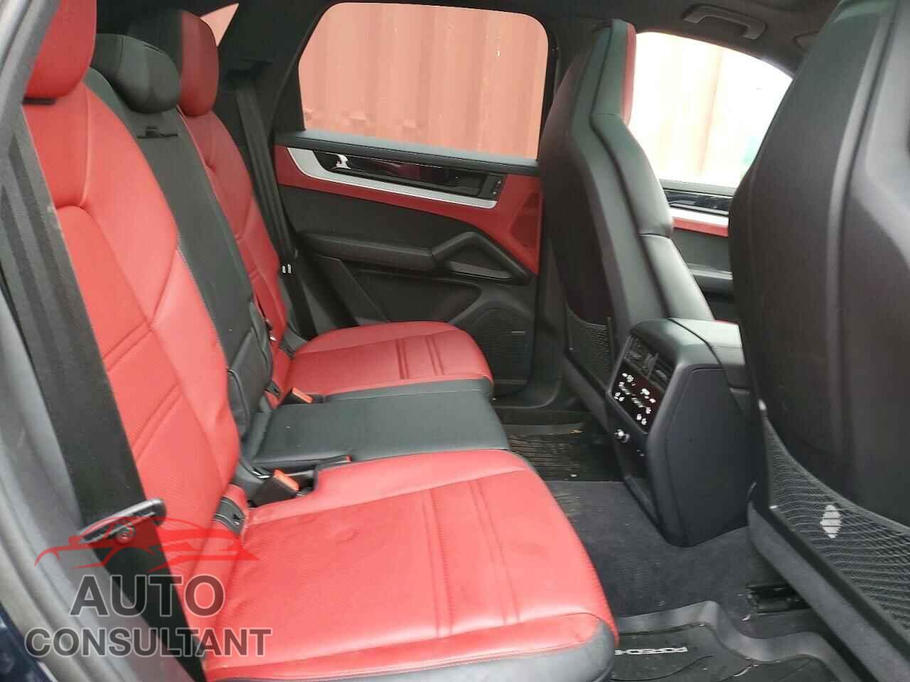 PORSCHE CAYENNE 2024 - WP1AA2AY3RDA02637