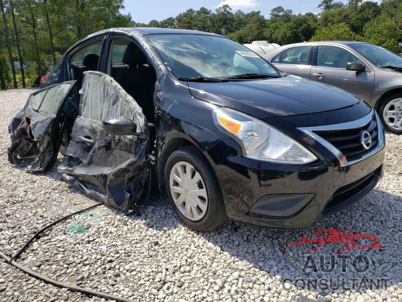 NISSAN VERSA 2018 - 3N1CN7AP2JL816976