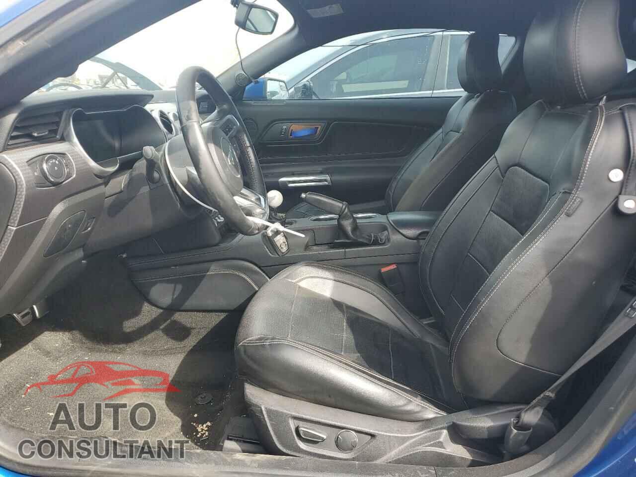FORD MUSTANG 2018 - 1FA6P8CFXJ5109077