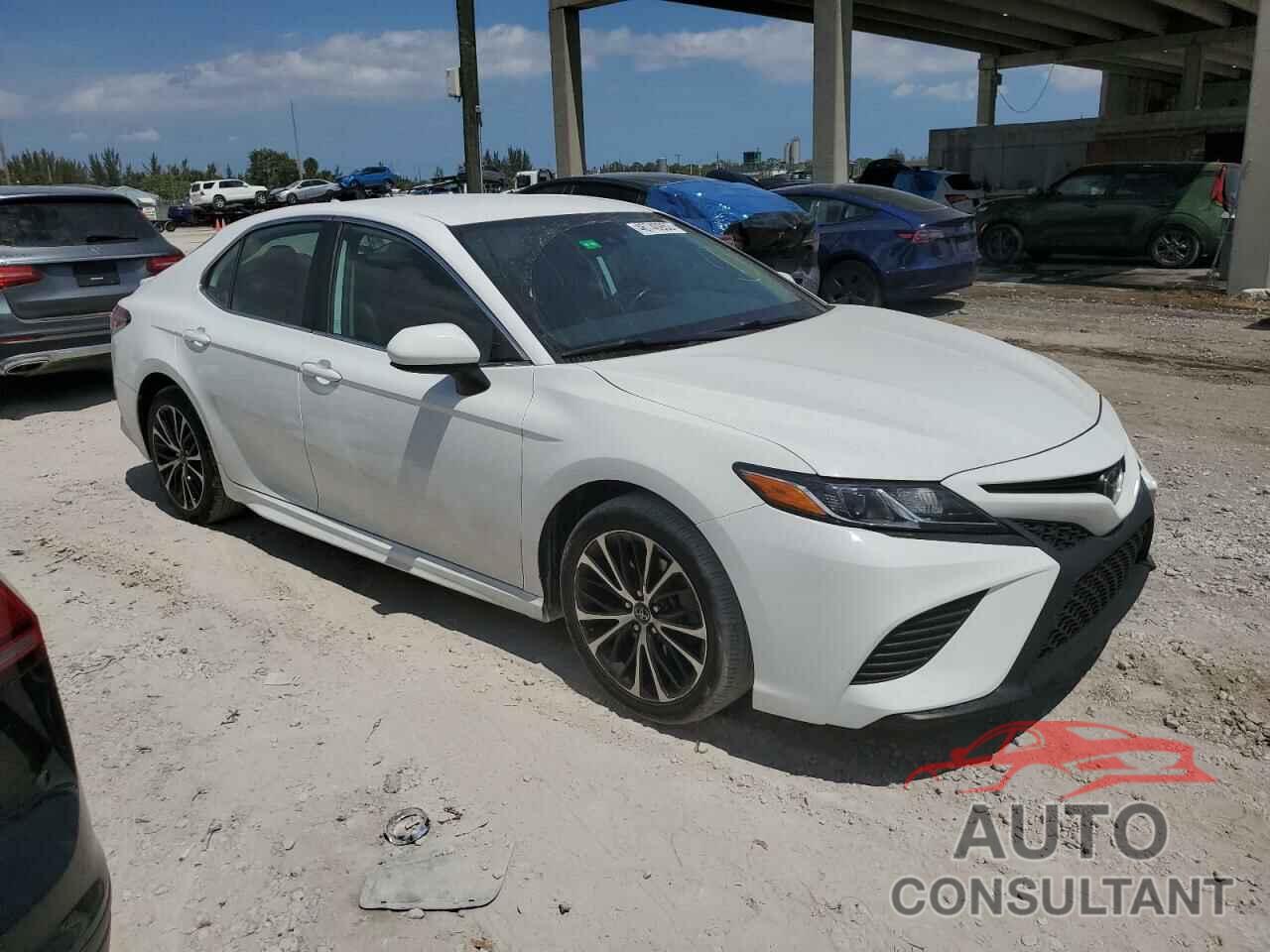 TOYOTA CAMRY 2019 - 4T1B11HK3KU705187