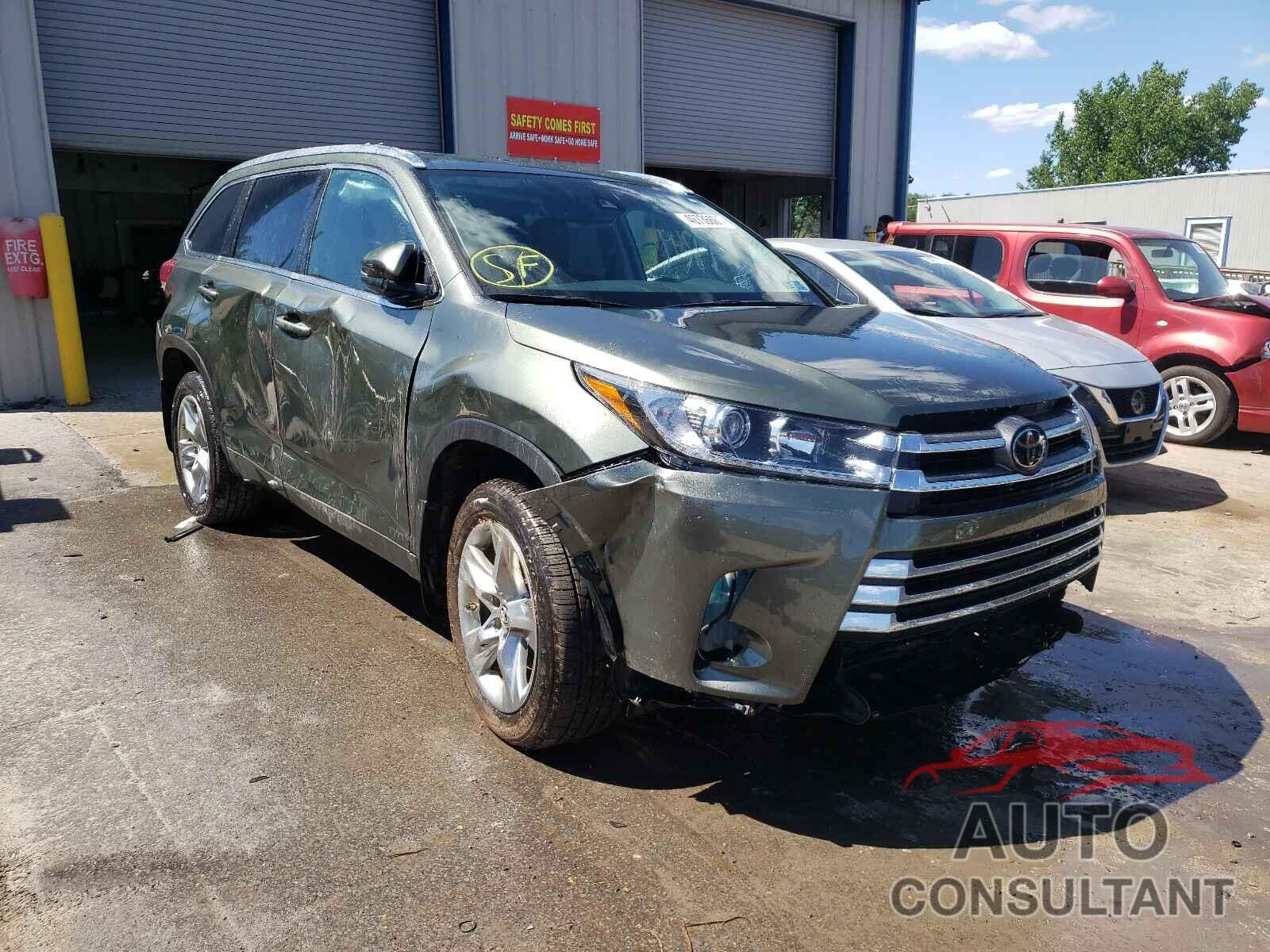 TOYOTA HIGHLANDER 2018 - 5TDDZRFH9JS897942