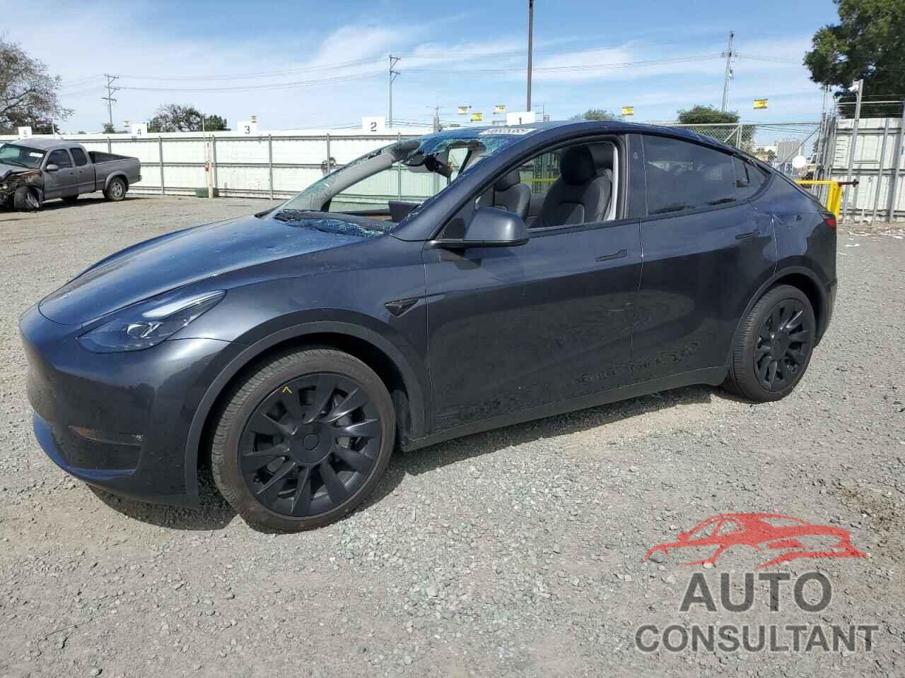 TESLA MODEL Y 2024 - 7SAYGDEE8RF148280