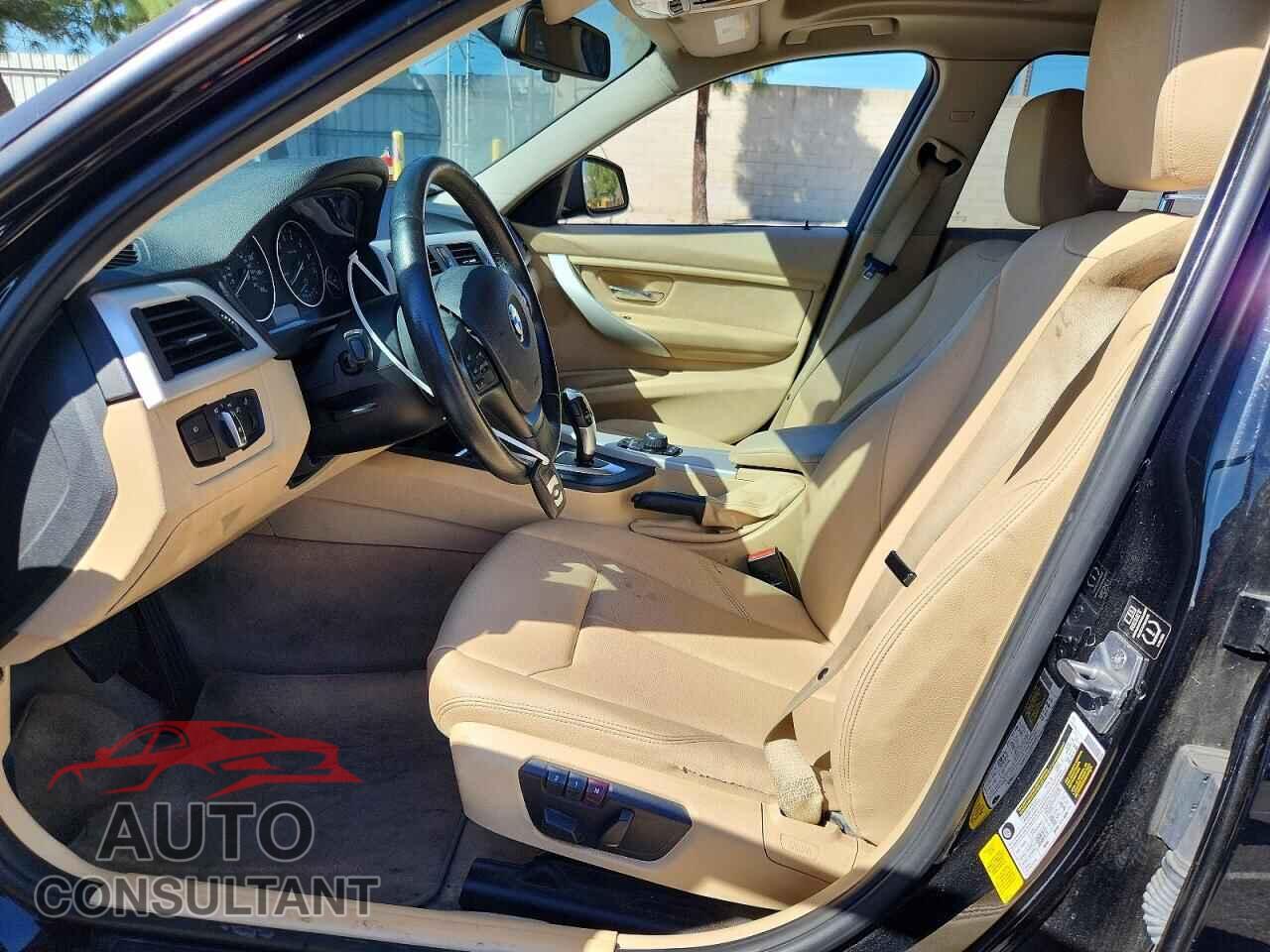 BMW 3 SERIES 2013 - WBA3C1C59DF443801