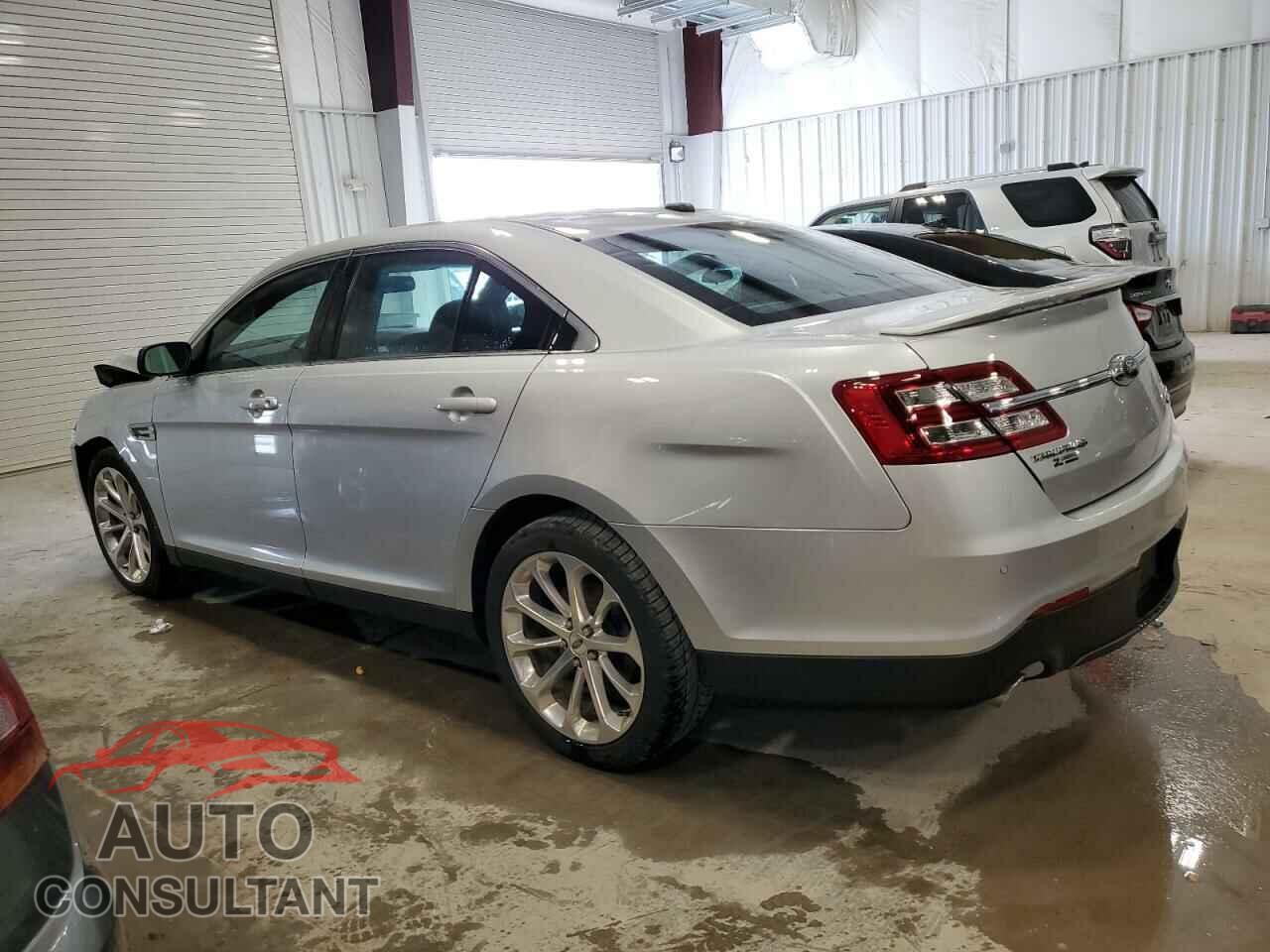 FORD TAURUS 2019 - 1FAHP2F84KG105521