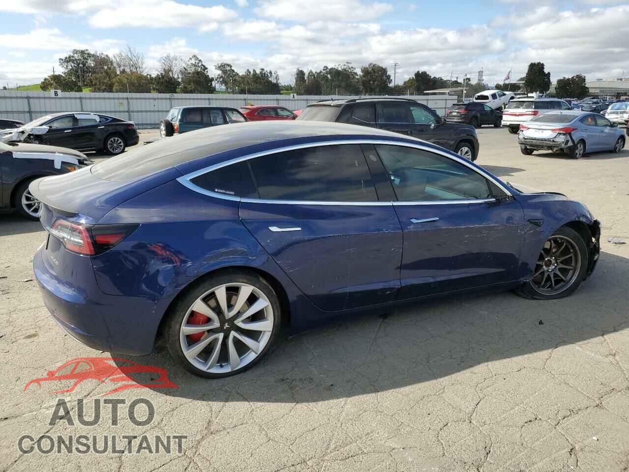 TESLA MODEL 3 2019 - 5YJ3E1EB3KF393592