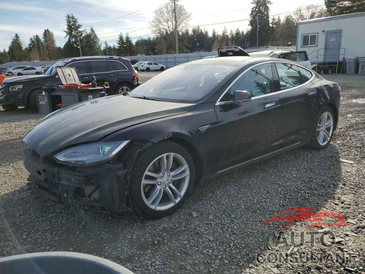 TESLA MODEL S 2015 - 5YJSA1H28FFP78932