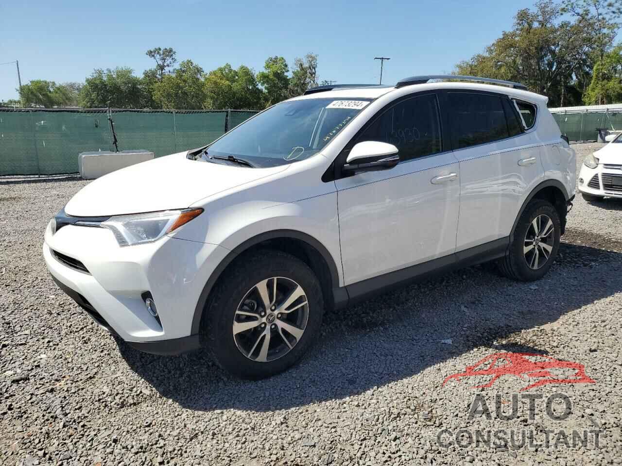 TOYOTA RAV4 2017 - JTMWFREV7HD095551