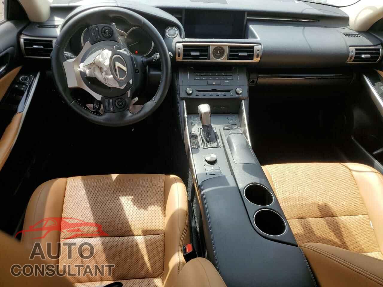 LEXUS IS 2016 - JTHBA1D21G5017022