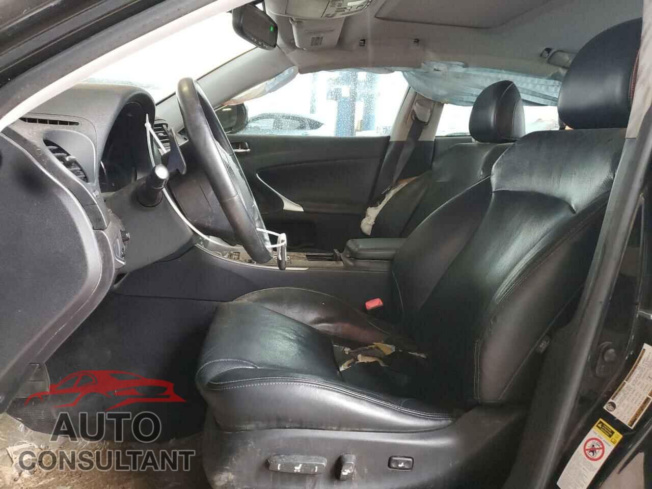 LEXUS IS 2011 - JTHCF5C2XB5044954