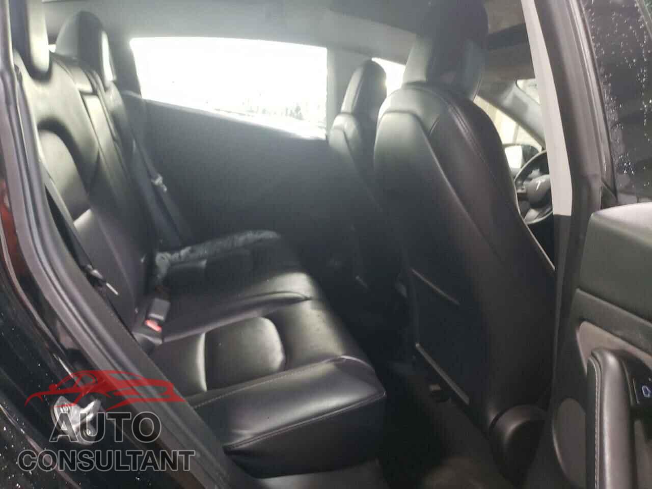 TESLA MODEL 3 2022 - 5YJ3E1EA8NF286128