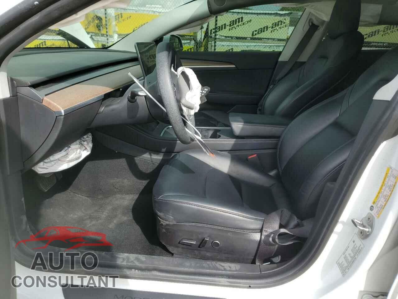 TESLA MODEL 3 2021 - 5YJ3E1EA8MF077650
