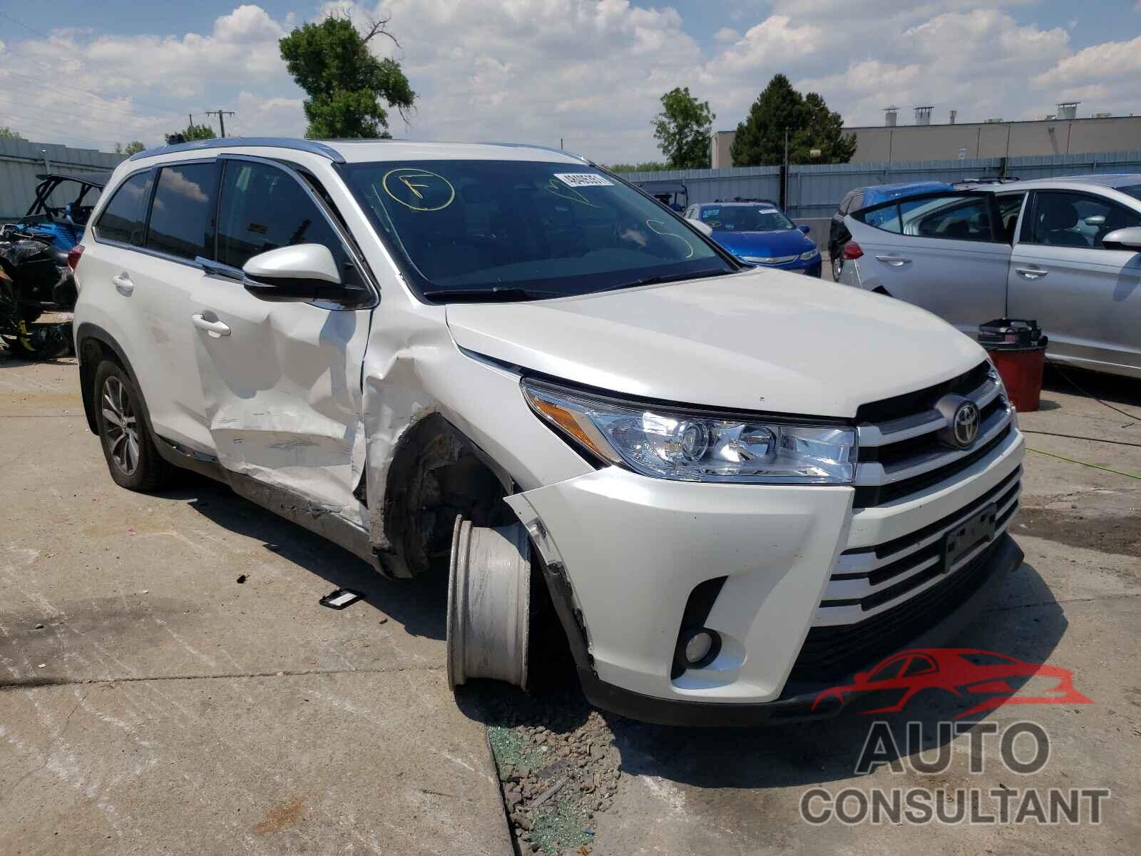 TOYOTA HIGHLANDER 2019 - 5TDJZRFH2KS591332