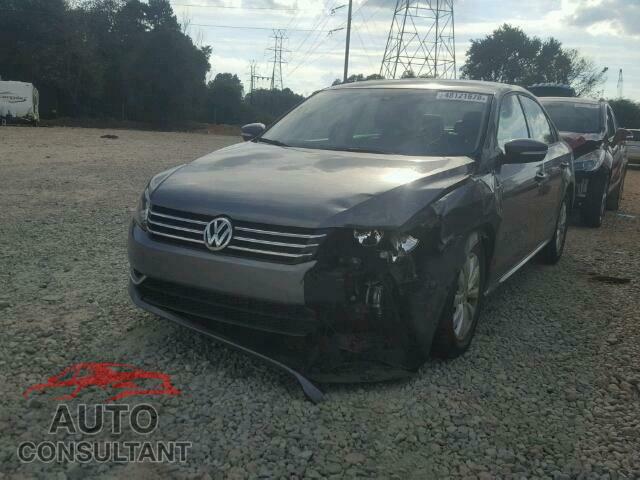VOLKSWAGEN PASSAT 2015 - 1VWAT7A30FC024011