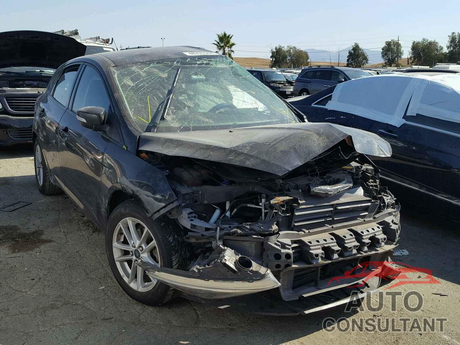 FORD FOCUS 2015 - 1FADP3K22FL307194