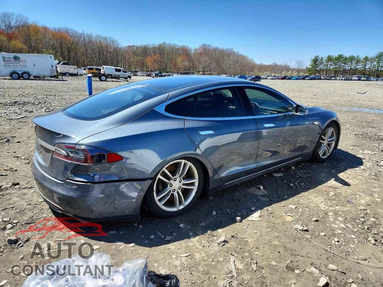 TESLA MODEL S 2013 - 5YJSA1CN3DFP03442