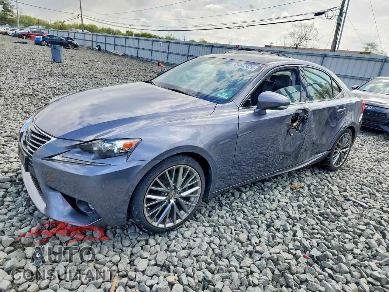 LEXUS IS 2015 - JTHCF1D20F5018604