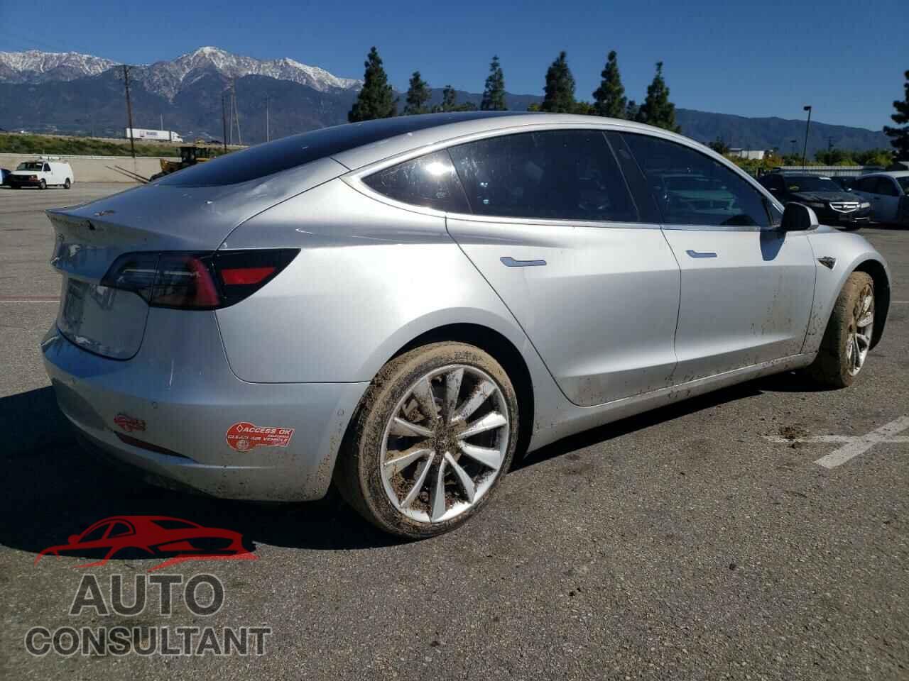 TESLA MODEL 3 2018 - 5YJ3E1EA4JF060887
