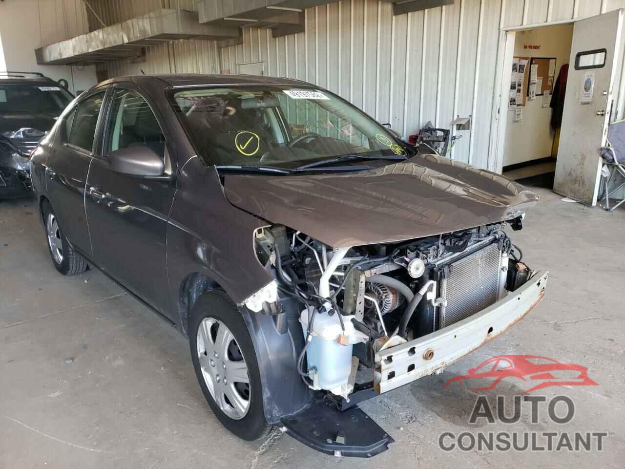 NISSAN VERSA 2017 - 3N1CN7APXHL814628