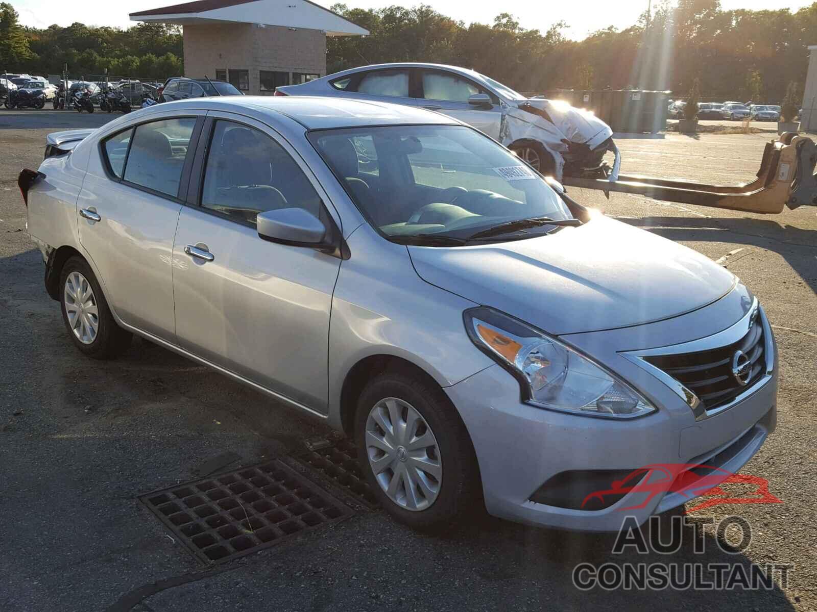 NISSAN VERSA 2017 - 3N1CN7APXHK432489