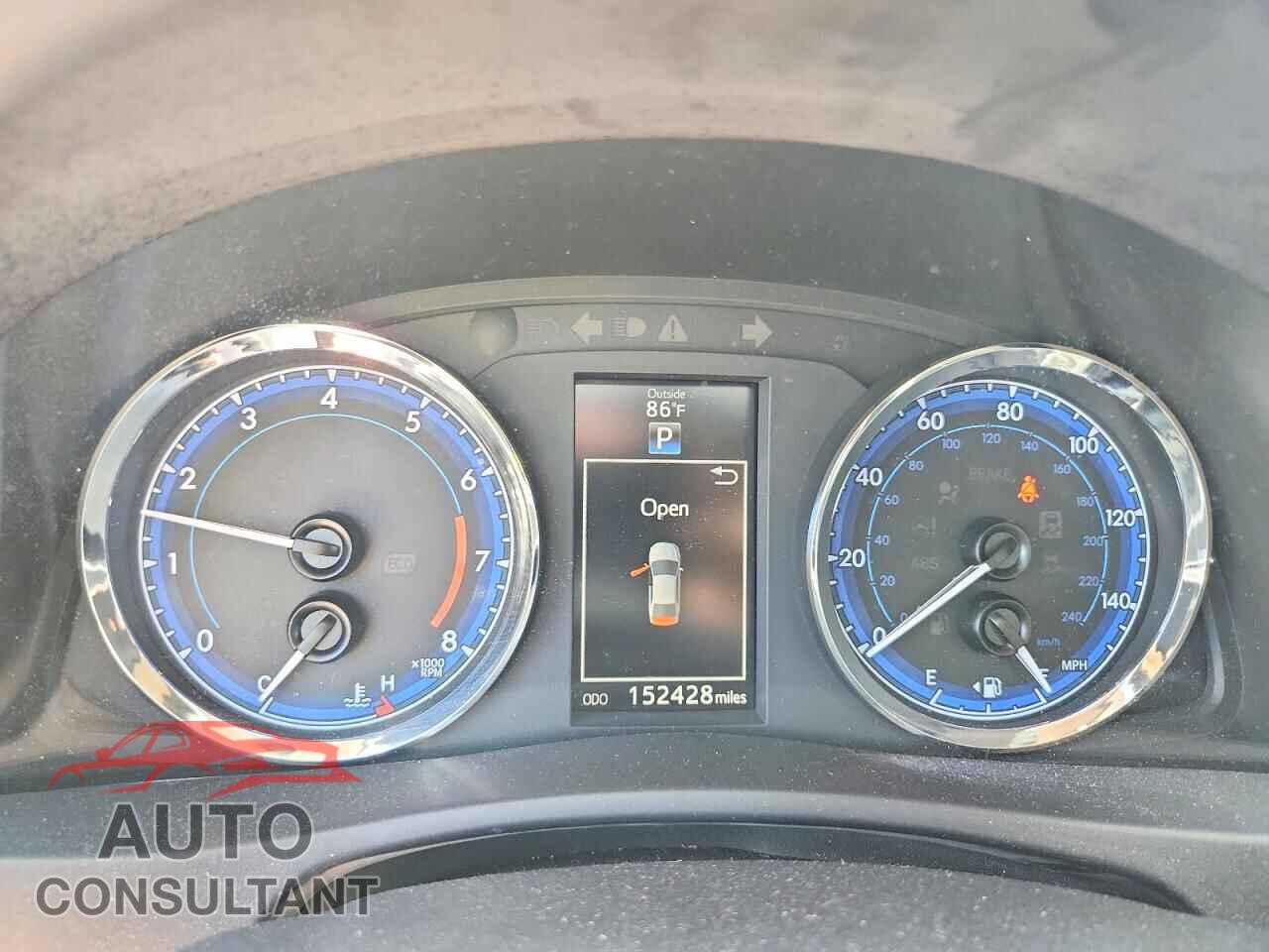 TOYOTA COROLLA 2017 - 5YFBURHE2HP680809