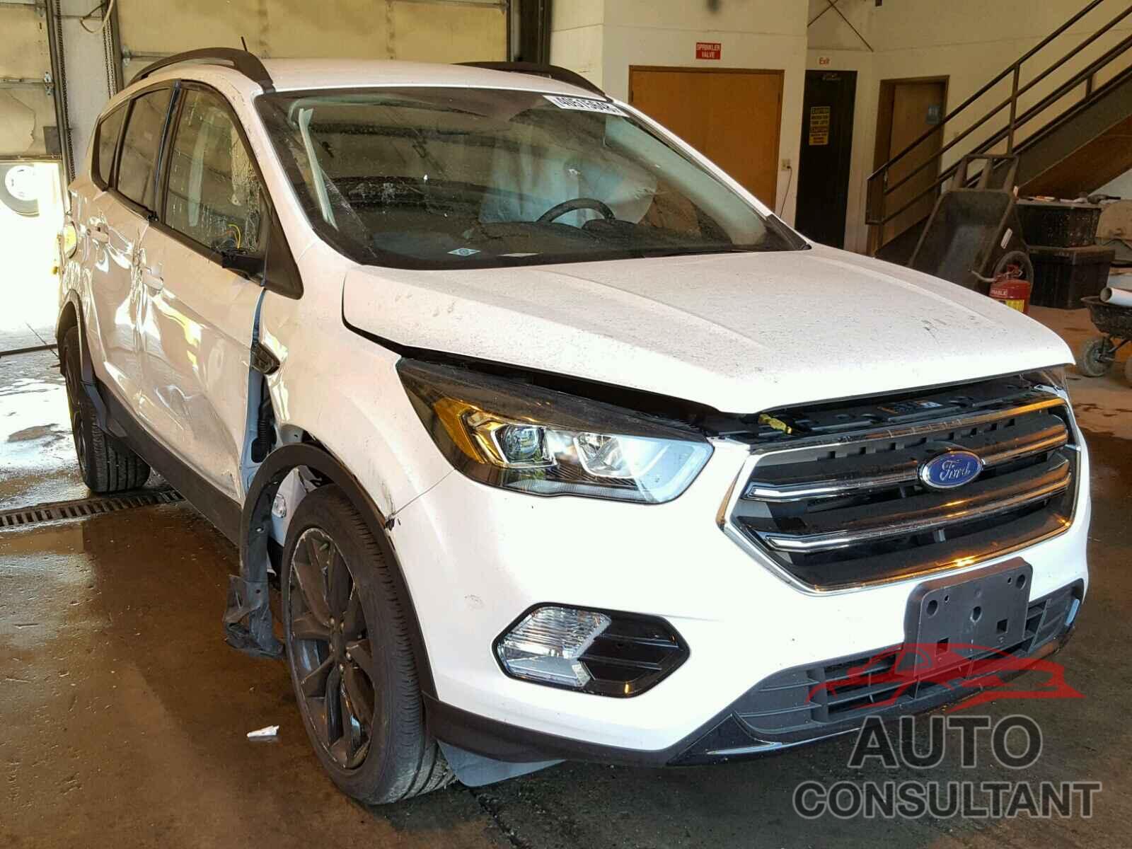 FORD ESCAPE 2018 - 1FMCU9GD6JUB26514