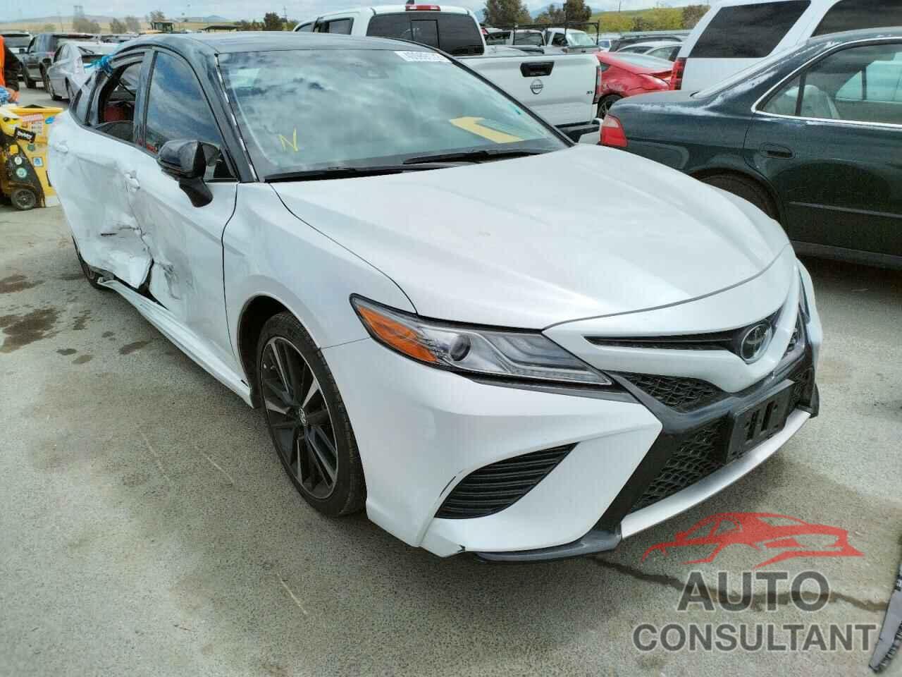 TOYOTA CAMRY 2019 - 4T1B61HK0KU299323