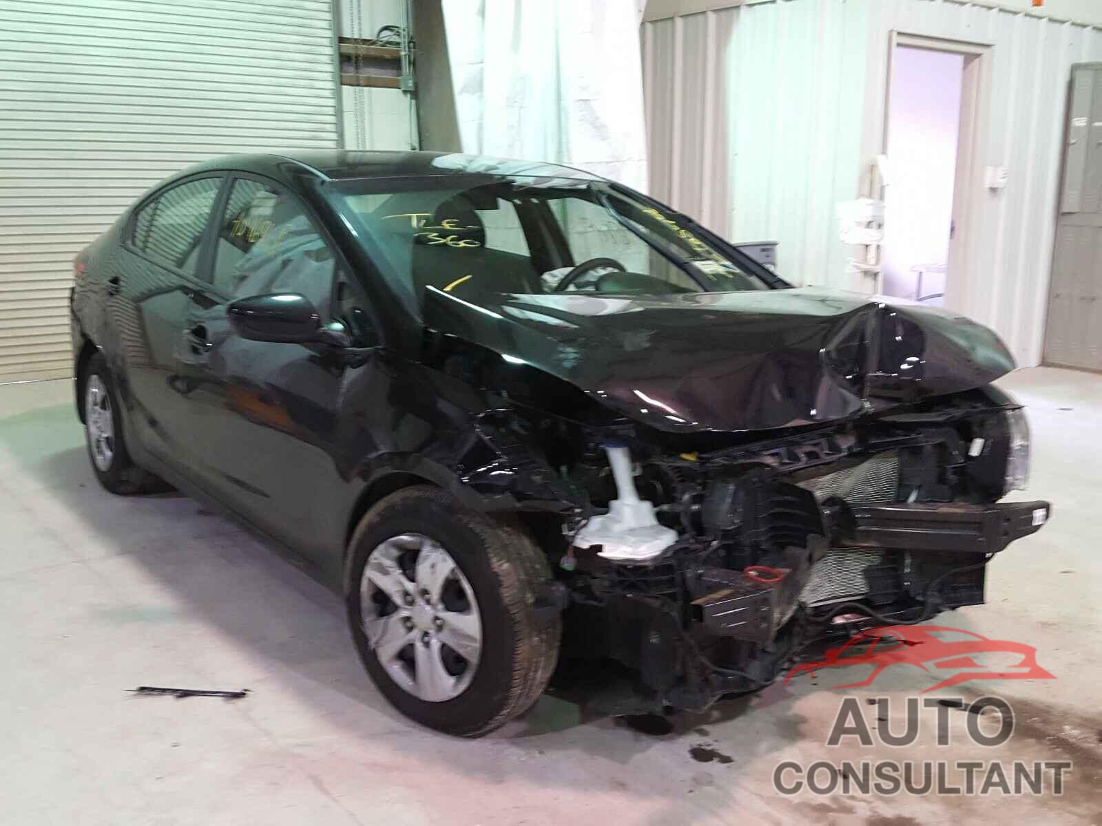 KIA FORTE 2018 - 3KPFL4A77JE174998