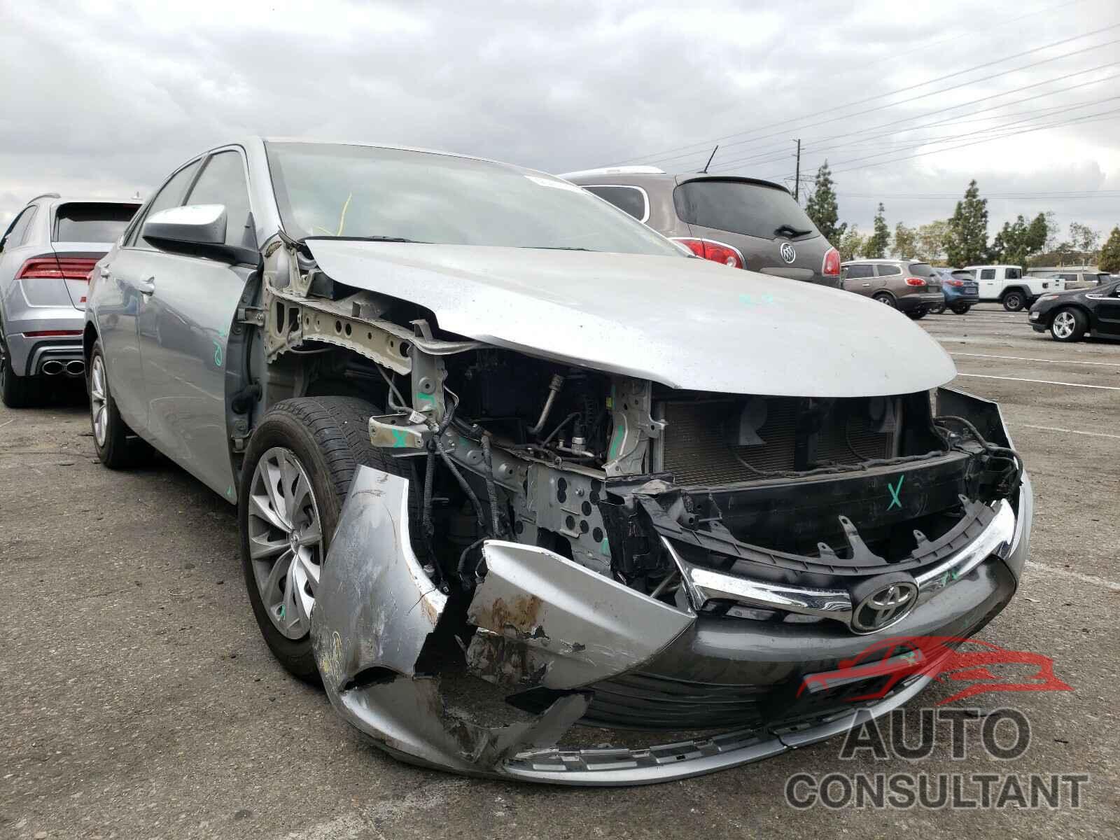 TOYOTA CAMRY 2016 - 4T4BF1FK2GR528911